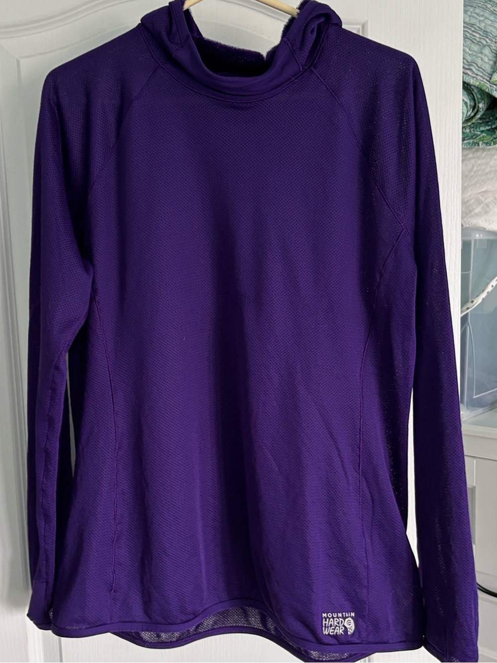 Mountain hardwear air mesh hoodie women’s XL